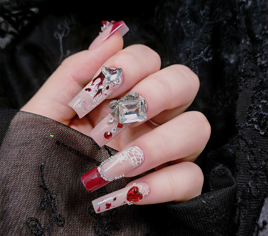 紅色蕾絲新年美甲，美甲從零開(kāi)始學(xué)